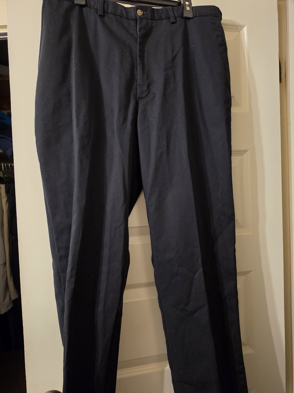Haggar Men's Black Chinos
